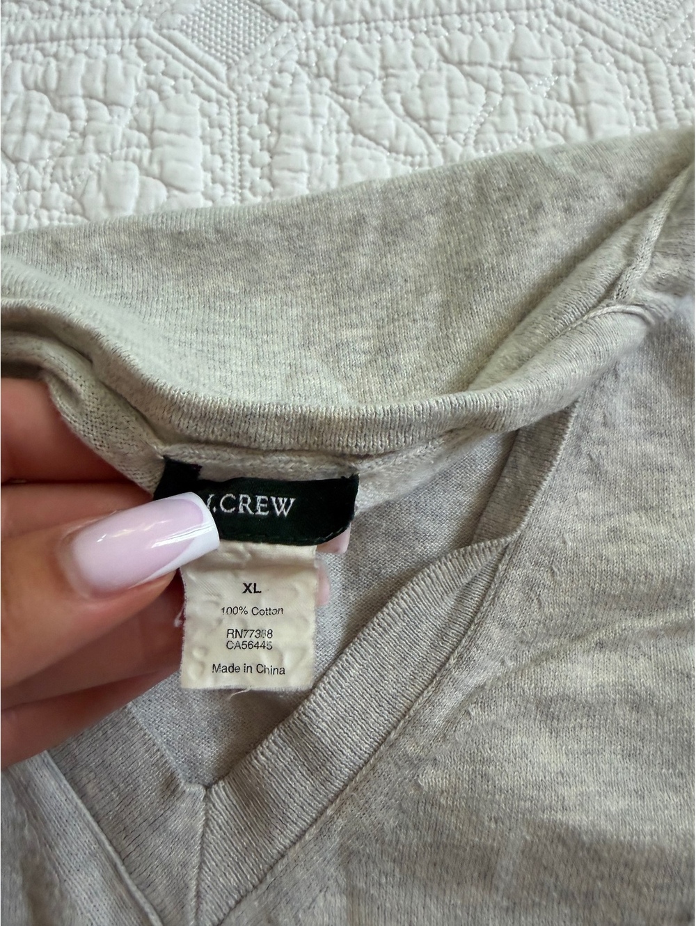 J.Crew XL Light Gray 100% Cotton V-Neck Sweater - Picture 3 of 5